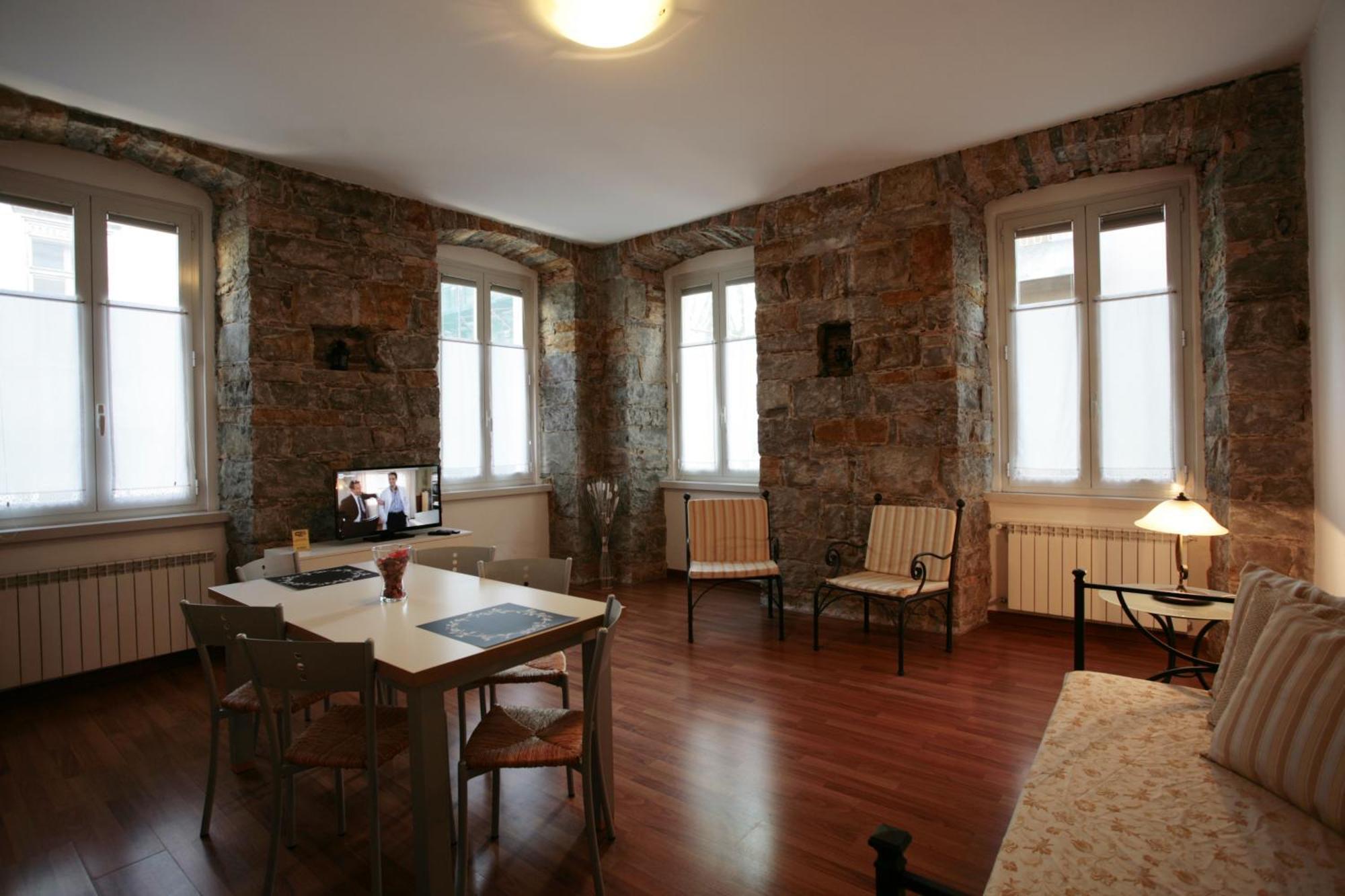 Residence Theresia- Tailor Made Stay Trieste Room photo